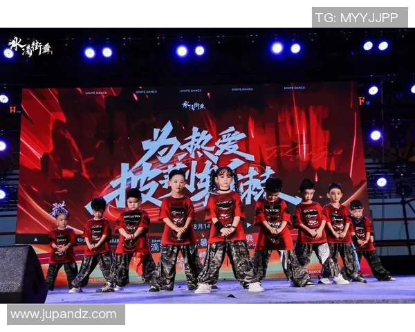 南京街舞队的反击策略解析与舞台表现全面剖析