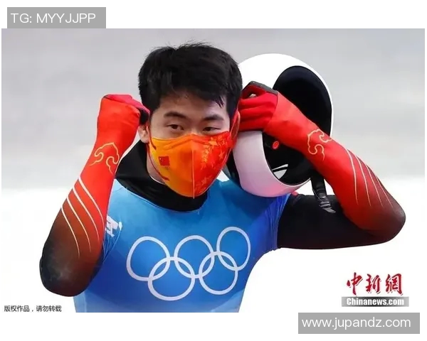 精彩泳池对决：选手们奋力拼搏决胜终点，破纪录瞬间引爆全场激情